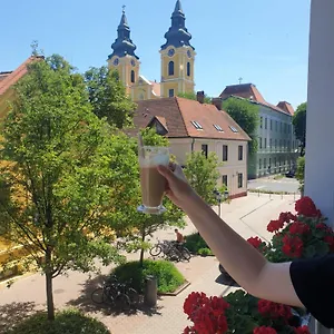 Anna Gyoengye Apartament Debreţin