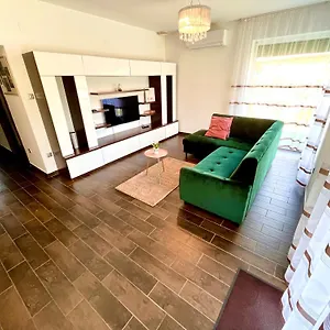 Exkluziv Apartament Debreţin