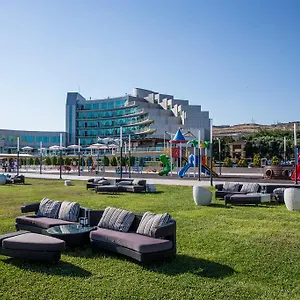 Ramada By Wyndham Баку