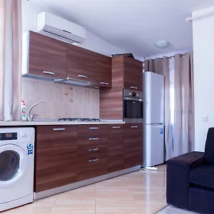 Garsoniere Dinu Apartament Bucureşti