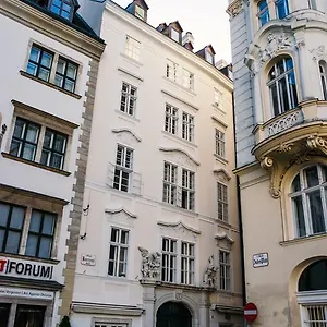 Living Center Apartament Viena