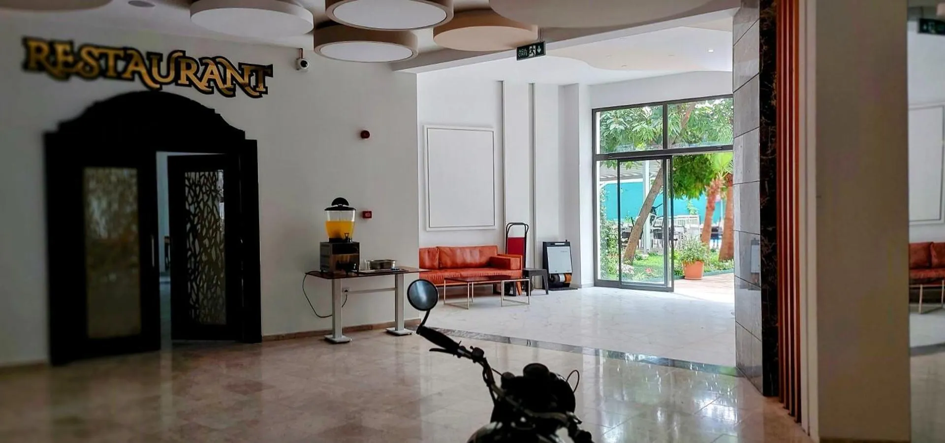 Uk Hotel Kiris أنطاليا
