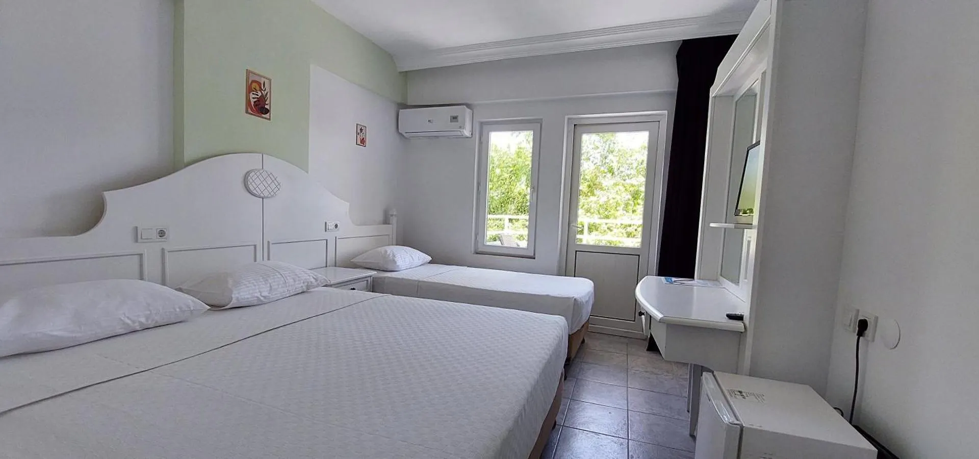 Uk Hotel Kiris Antalya
